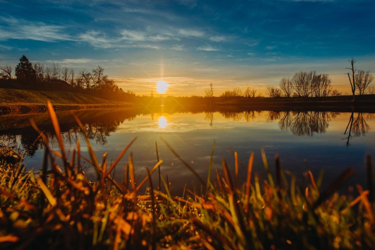 Apartman Stari Toranj Vukovar Exteriör bild